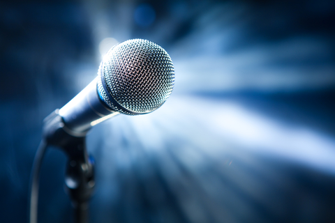 use of microphone in presentation